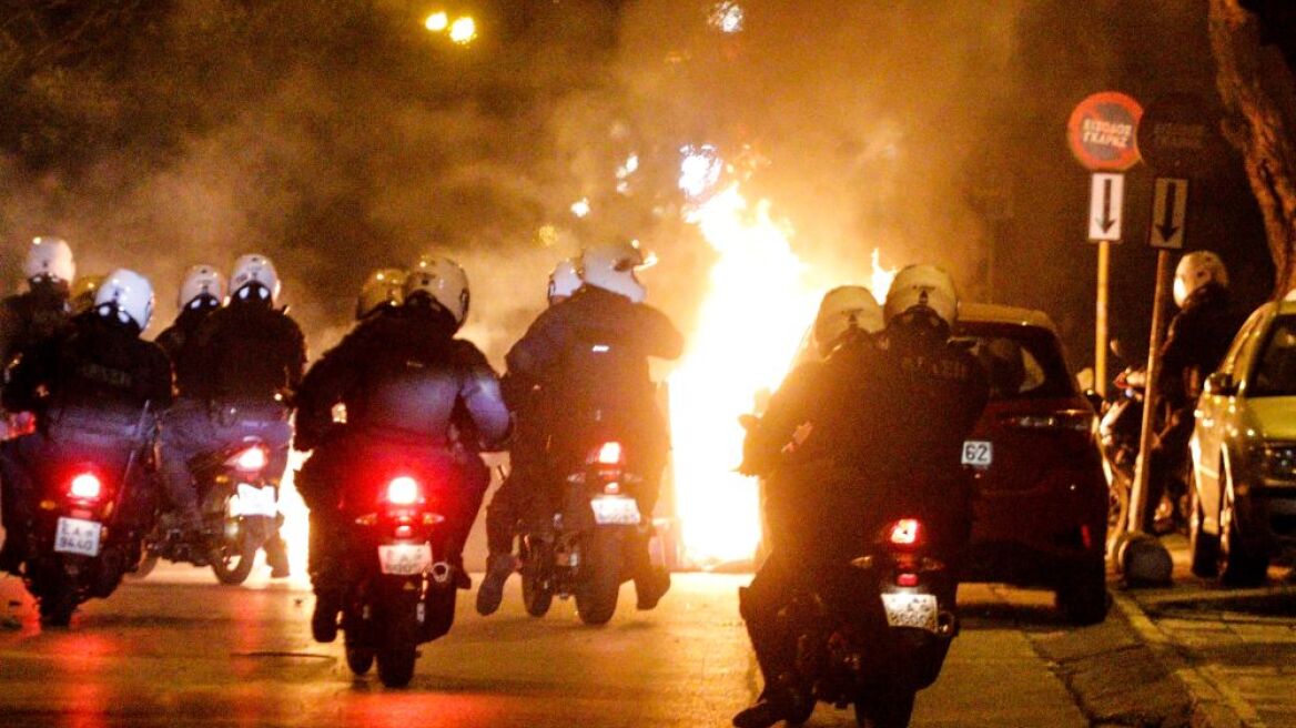 Νέα Σμύρνη: Η Υπηρεσία Εσωτερικών Υποθέσεων ερευνά καταγγελίες για αστυνομική αυθαιρεσία