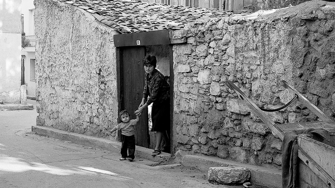 Η Αθήνα των 60s μέσα από 10 φωτογραφίες