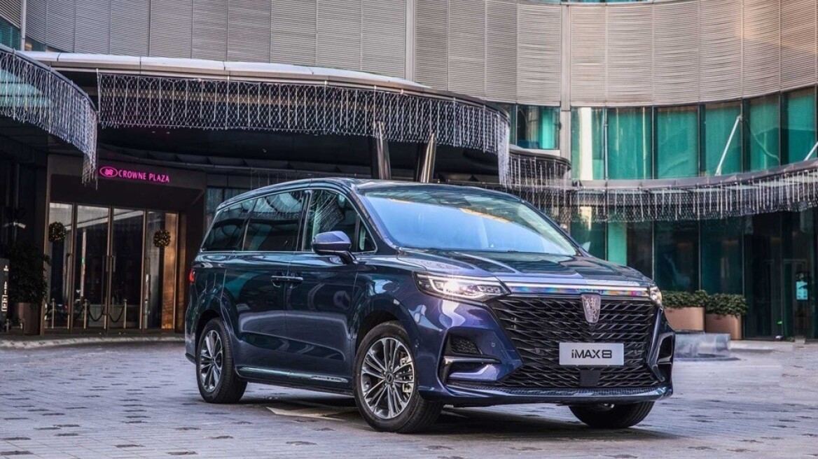 Τα κινέζικα πολυμορφικά διαθέτουν μέχρι και σερβίτσιο τσαγιού 