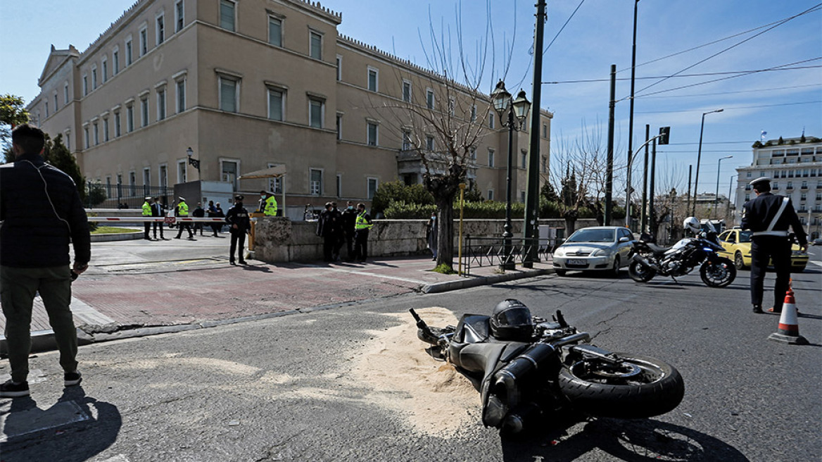 Τροχαίο στη Βουλή: «Δεν σκότωσε μόνο τον Ιάσονα αλλά ολόκληρη την οικογένεια» κατέθεσαν οι γονείς του φοιτητή