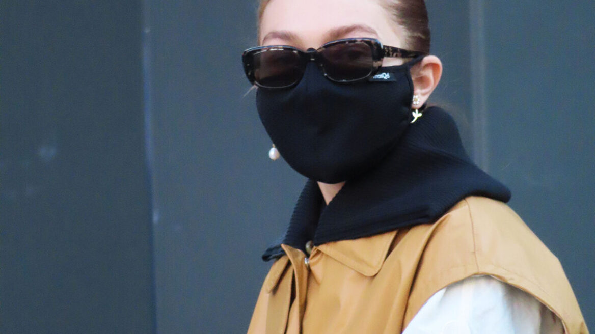 H Gigi Hadid βρήκε το τέλειο πανωφόρι για την άνοιξη