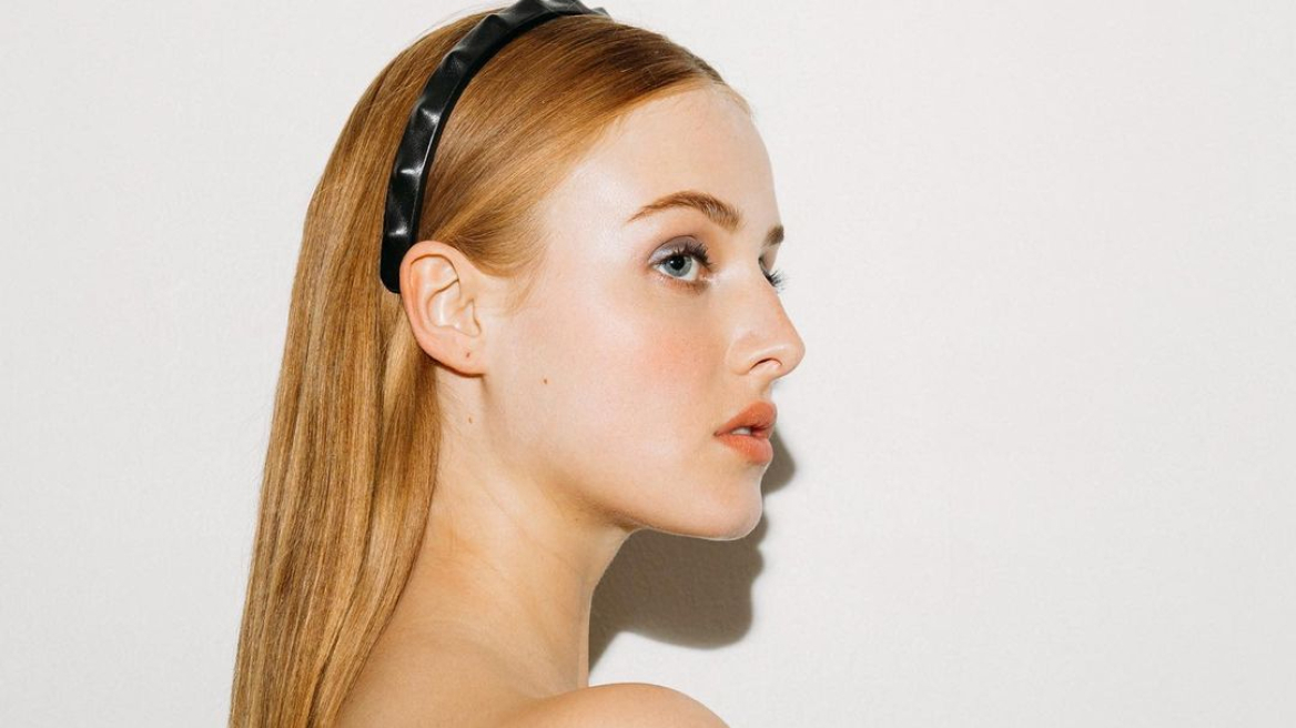 Αυτό το αξεσουάρ μαλλιών θα είναι παντού τους επόμενους μήνες