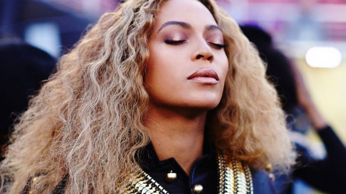 Οι δέκα κορυφαίοι λογαριασμοί διασήμων στο instagram αυτή τη στιγμή