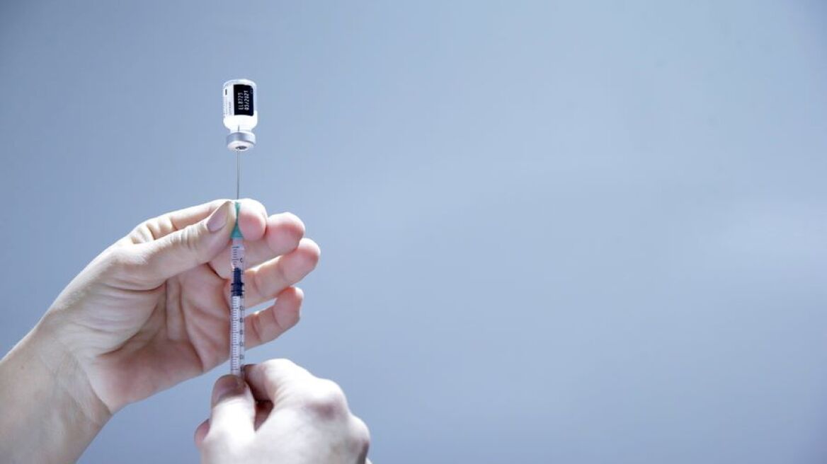 Κορωνοϊός: Το εμβόλιo της Pfizer αντιμετωπίζει και τη νοτιοαφρικανική μετάλλαξη