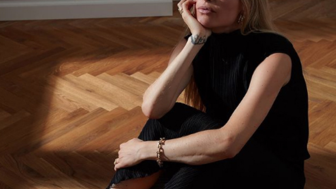 H ’90s τάση στα παπούτσια που ήρθε για να μείνει