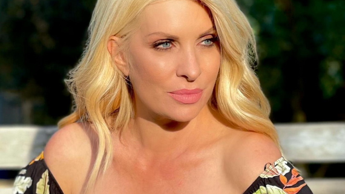 Η Ελένη Μενεγάκη στα πρώτα της τηλεοπτικά βήματα! Βίντεο 