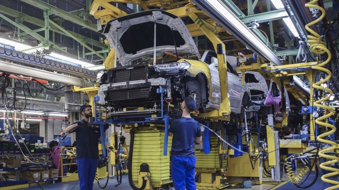 Απώλειες-σοκ 60,6 δισ. δολάρια θα προκαλέσει η έλλειψη… τσιπ!