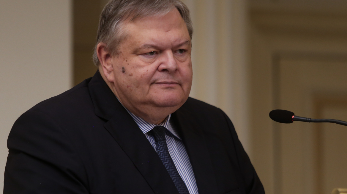 Βενιζέλος: Η ιατρική κοινότητα οφείλει να απαντήσει - Πεθαίνουν 300 άνθρωποι την εβδομάδα