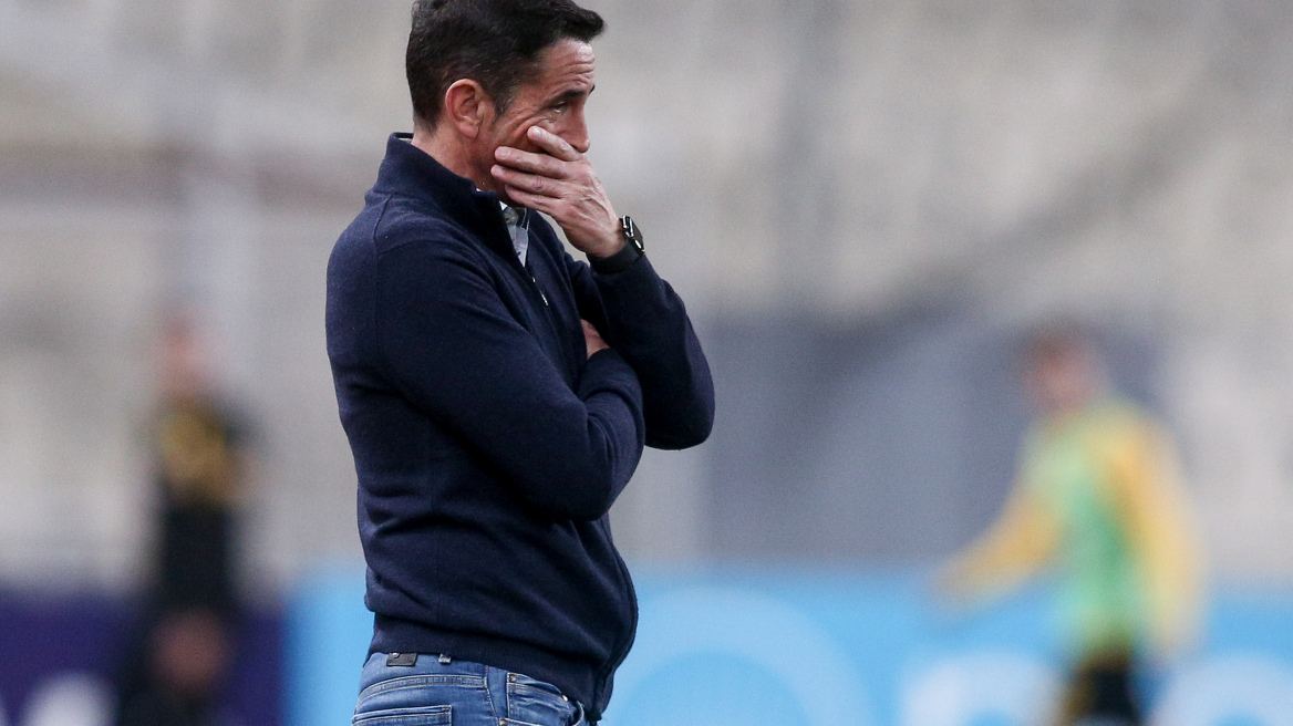 Χιμένεθ: «Είναι οι χειρότερες μέρες που έχω ζήσει στην ΑΕΚ»