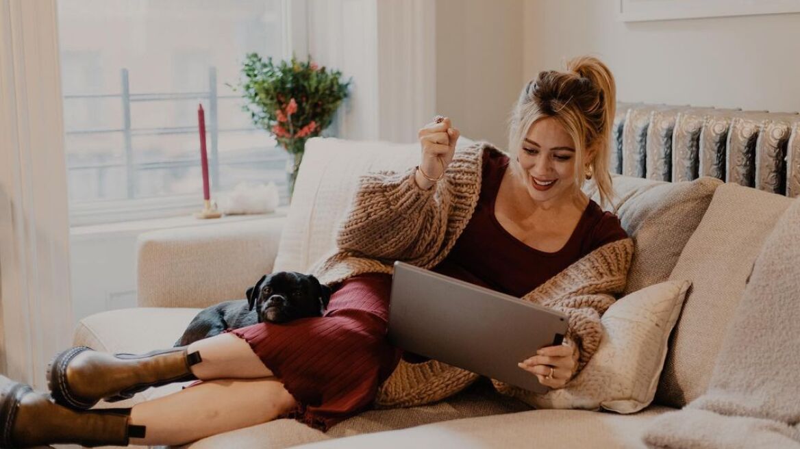 Η Hillary Dufff εξηγεί γιατί ήθελε να τη δει ο γιος της να γεννάει