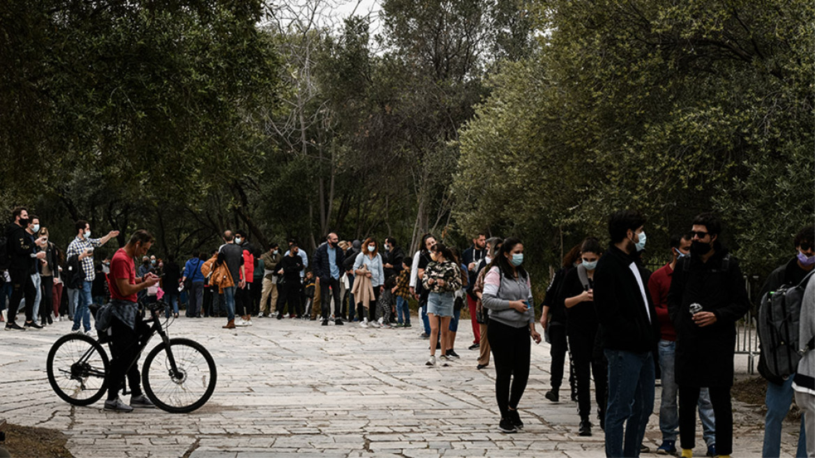 Παγκόσμια Ημέρα Μνημείων: Ουρές στο μουσείο της Ακρόπολης λόγω της δωρεάν εισόδου - Δείτε φωτογραφίες