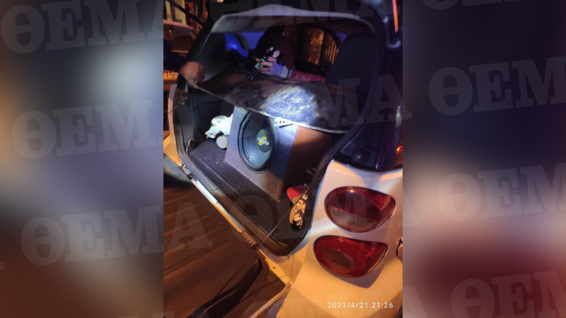 Κυψέλη: «Μπλόκο» της Αστυνομίας στην Αγίου Γεωργίου για να μπει... φρένο στα κορωνοπάρτι - Δείτε φωτογραφίες