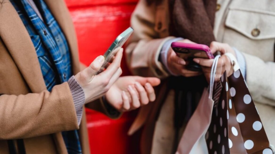 Τηλεφωνική απάτη ρεκόρ: 90χρονη έχασε 26 εκατ. ευρώ!