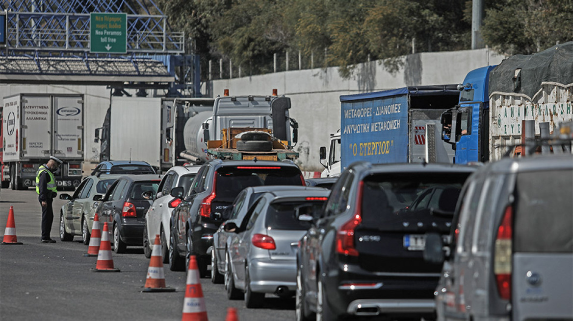Μετακινήσεις το Πάσχα: Κίνηση και αυστηροί έλεγχοι στα διόδια της Ελευσίνας - Ποια είναι τα έκτακτα μέτρα