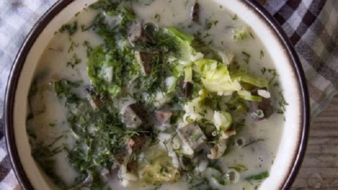 Μαγειρίτσα κοτόπουλο από τον Άκη Πετρετζίκη