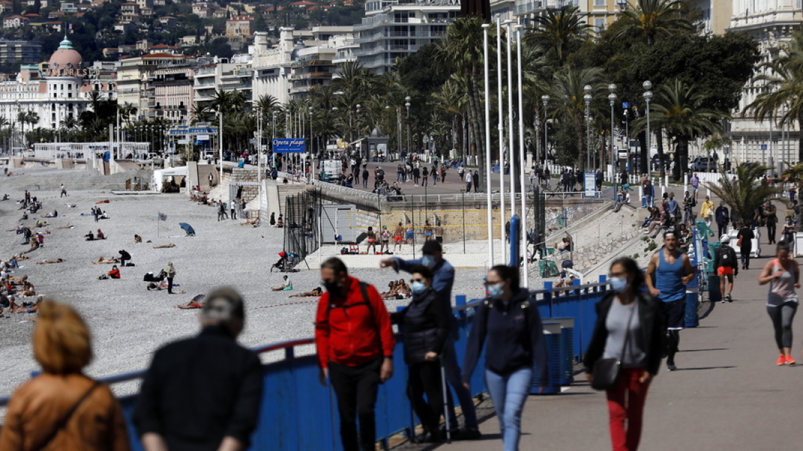 Κορωνοϊός - Γαλλία: Ανοίγουν ξανά τα μπαρ και τα εστιατόρια σε εξωτερικούς χώρους στις 19 Μαΐου