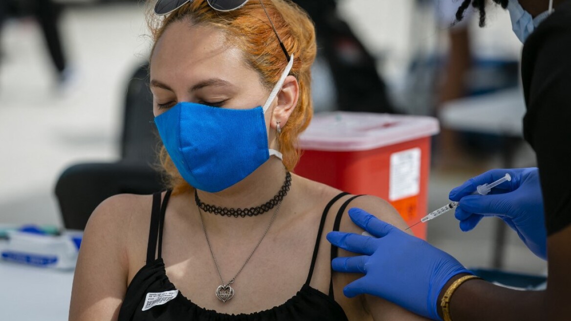 Κορωνοϊός - HΠΑ: Εμβολιάζονται από σήμερα έφηβοι 12-15 ετών σε πολλές αμερικανικές πολιτείες