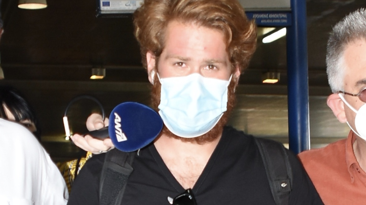 Επέστρεψε στην Ελλάδα ο Τζέιμς Καφετζής - Δείτε φωτογραφίες