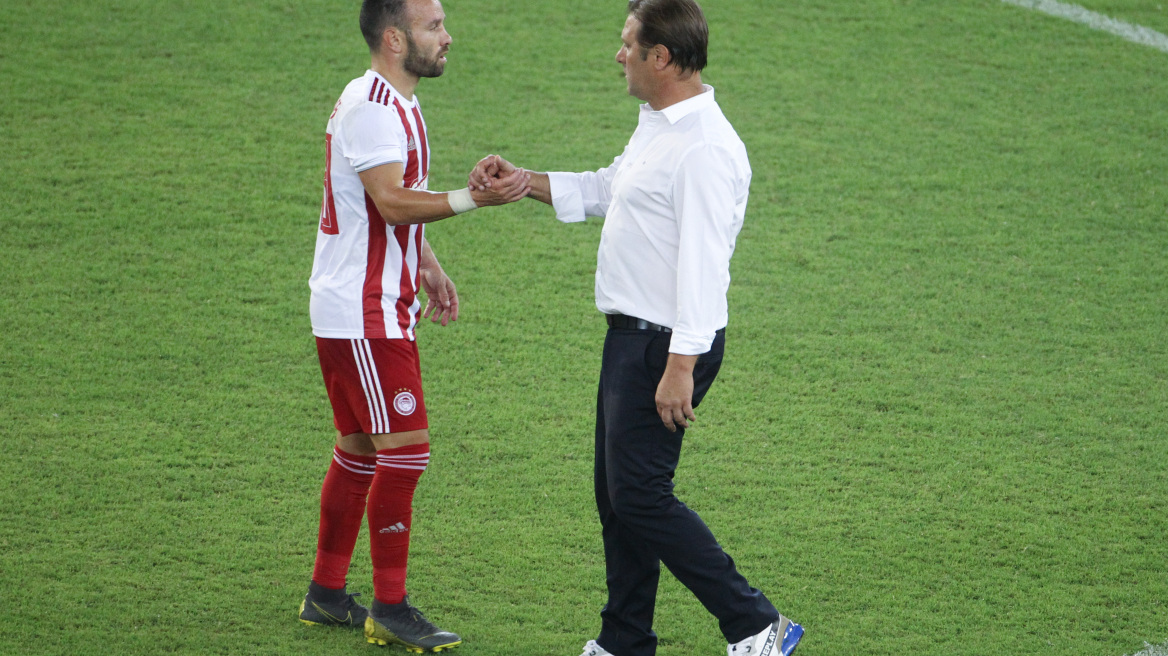 Ολυμπιακός: Βαλμπουενά και Ποντένσε αποθεώνουν τον Πέδρο Μαρτίνς 