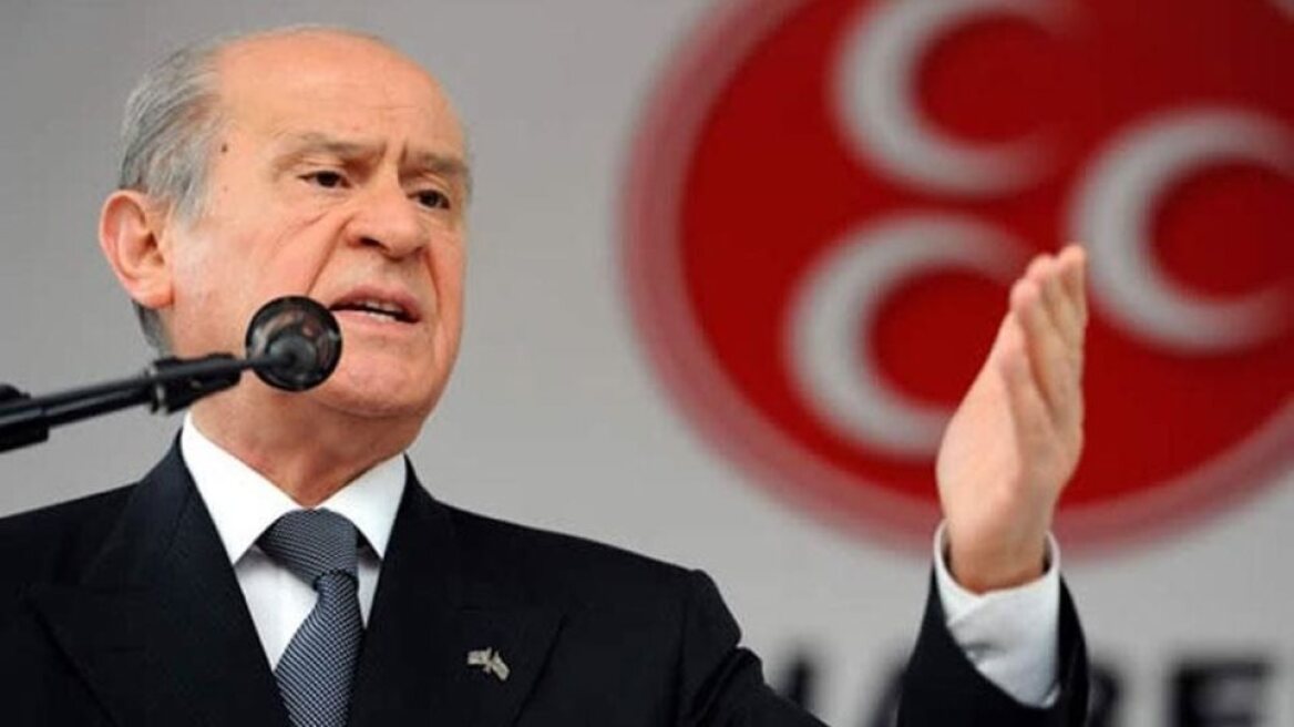 Αρχηγός Γκρίζων Λύκων: Νέες απειλές κατά της Ελλάδας