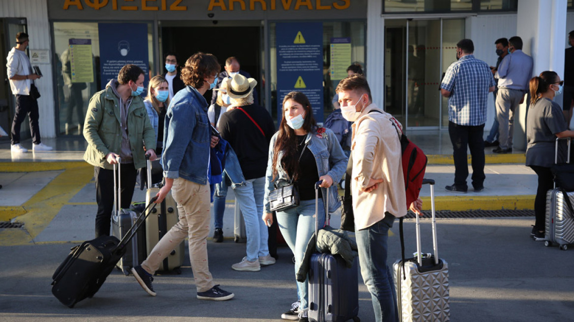 Τουρισμός: Αυξημένες οι κρατήσεις - Επισπεύδεται η έκδοση του ψηφιακού πιστοποιητικού στην ΕΕ