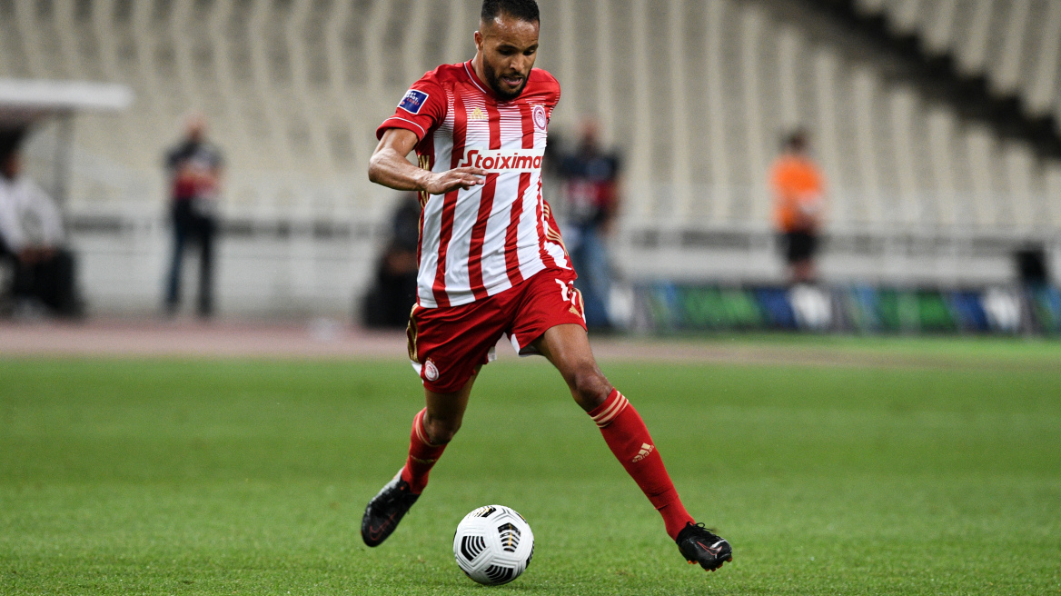 Ολυμπιακός: Υποβλήθηκε σε επέμβαση ο Ελ Αραμπί