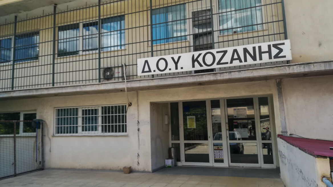 Κοζάνη: Στο Εφετείο εκδικάζεται σήμερα η υπόθεση του δράστη με το τσεκούρι στη ΔΟΥ