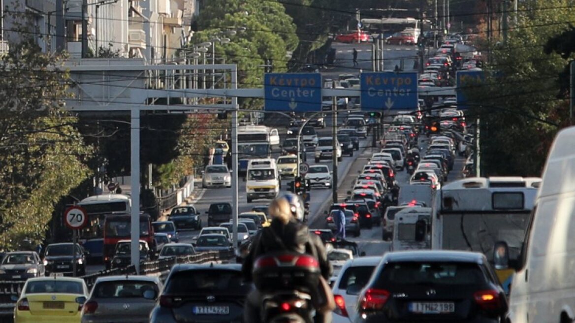 Κίνηση στους δρόμους: Πού έχει μποτιλιάρισμα τώρα - Live εικόνα
