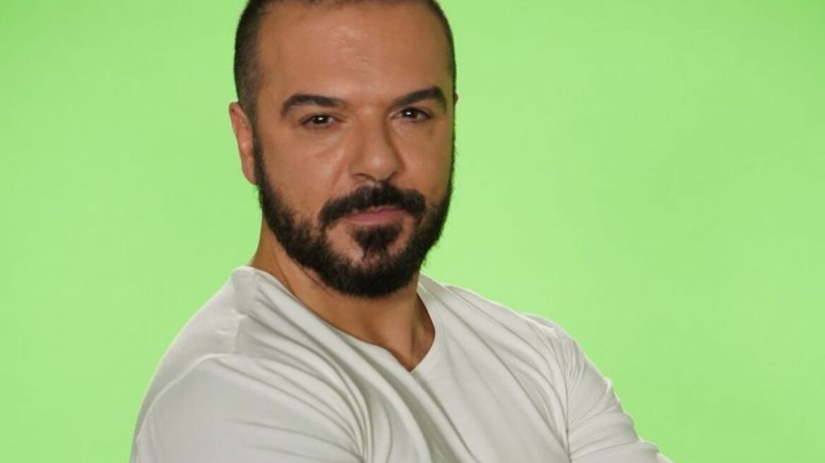 Survivor - Τριαντάφυλλος: «Ο Ηλίας Μπόγδανος κρύβει το αληθινό του πρόσωπο»