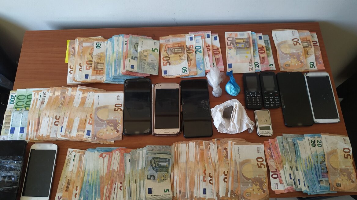 Δυο σπείρες διακίνησαν πεντέμισι κιλά ηρωίνης στην Ηλεία