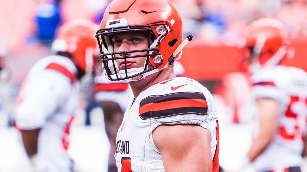  Καρλ Νασίμπ: Ο πρώτος παίκτης του NFL που δηλώνει δημόσια ομοφυλόφιλος