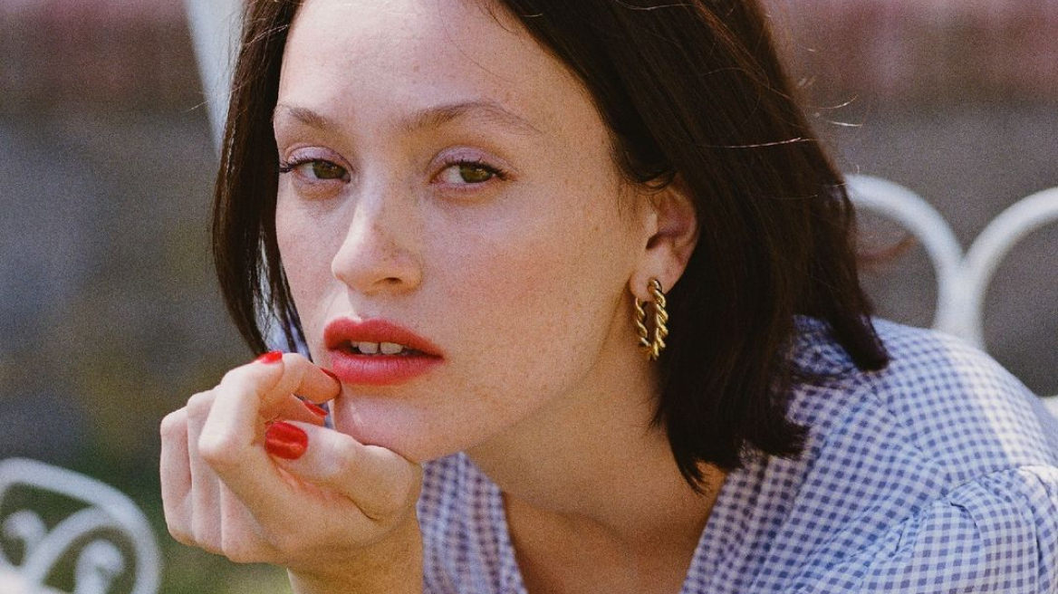 Το makeup trick των Γαλλίδων που θα γίνει το αγαπημένο σας τους επόμενους μήνες