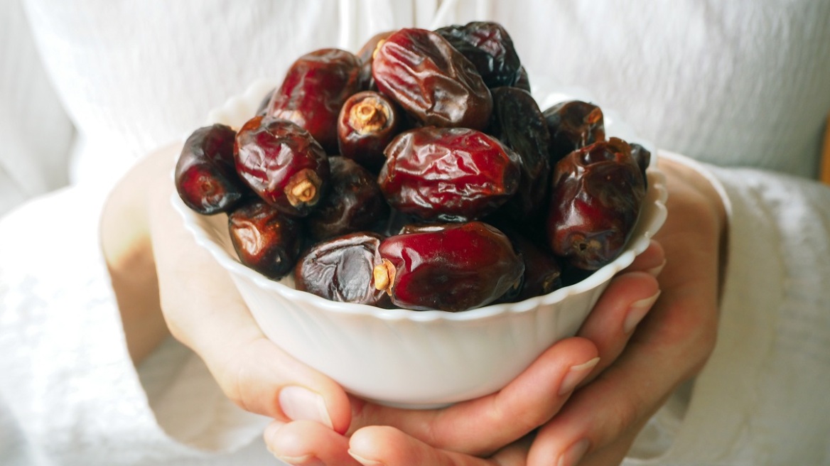 Χουρμάδες: η υπερτροφή που πρέπει να εντάξετε άμεσα στη διατροφή σας