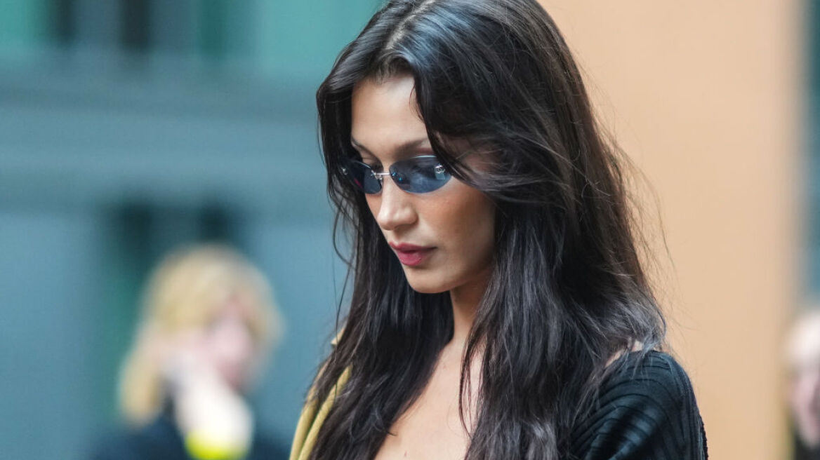 Kendall Jenner-Βella Hadid: Με "barely there" μπλουζάκια στους δρόμους του Παρισιού