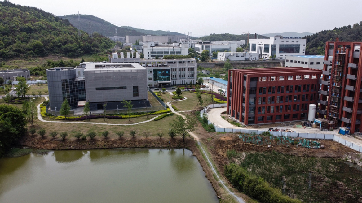 «Βόμβα» ΠΟΥ: Επικίνδυνα και ανεξέλεγκτα τα πειράματα στην Ουχάν!