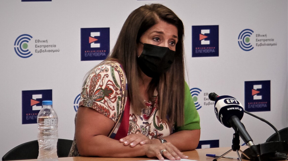 Παπαευαγγέλου: Σε νέα έξαρση η πανδημία - Αφορά κυρίως νέους που νοσούν στο σπίτι