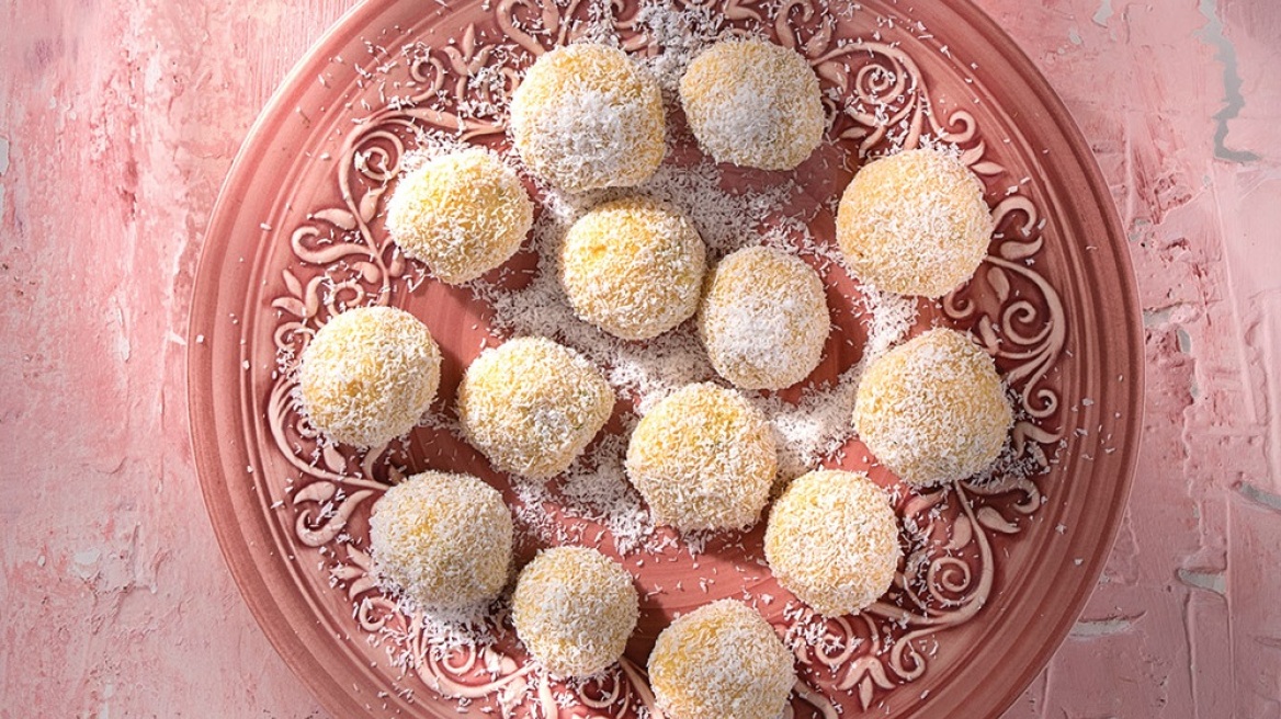 Σήμερα φτιάχνουμε γλυκό: Τρουφάκια με λευκή σοκολάτα, λάιμ και ινδοκάρυδο