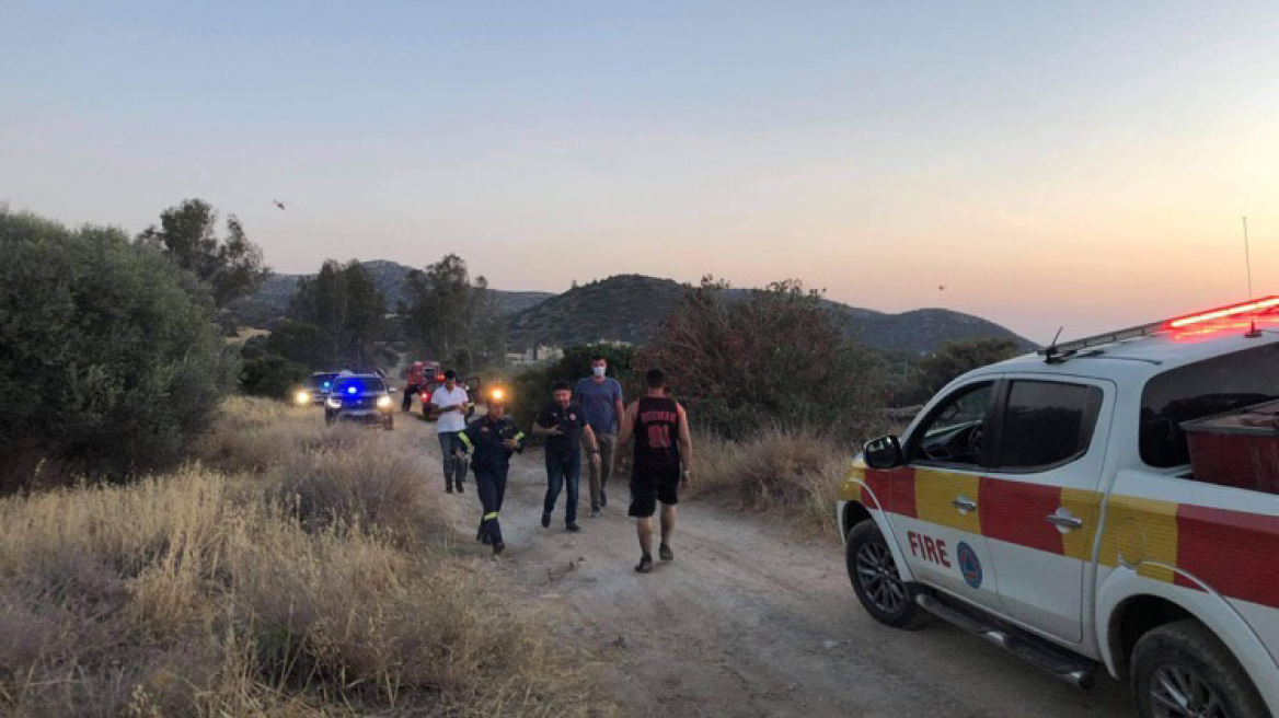 Οριοθετήθηκε η φωτιά στην Ανάβυσσο -  Εκκενώθηκε προληπτικά ο οικισμός Καταφύγι