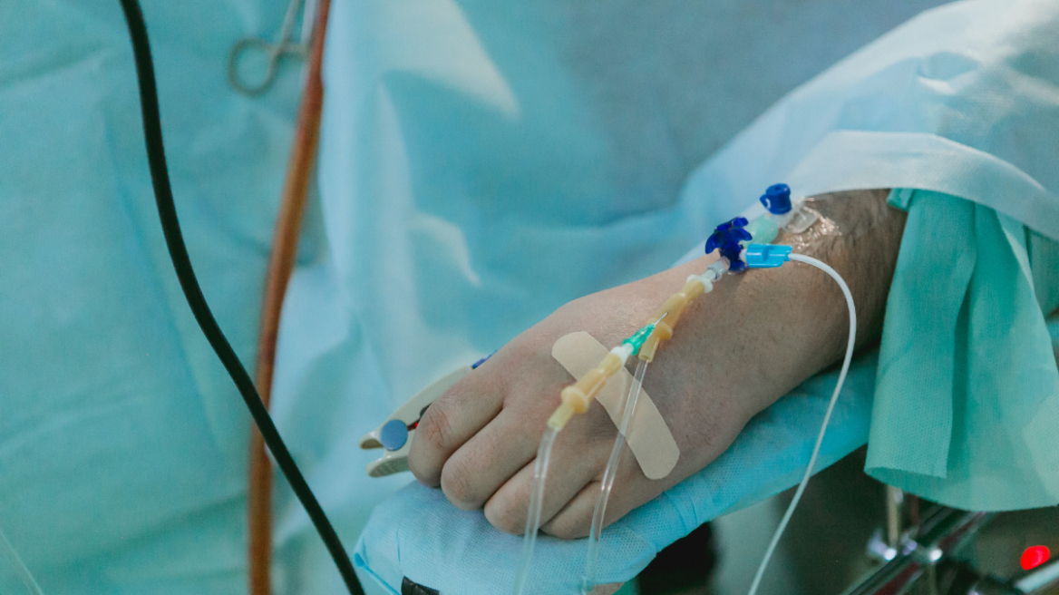 Κορωνοϊός: Αυτοί οι άνδρες κινδυνεύουν περισσότερο – Η ύποπτη ορμόνη