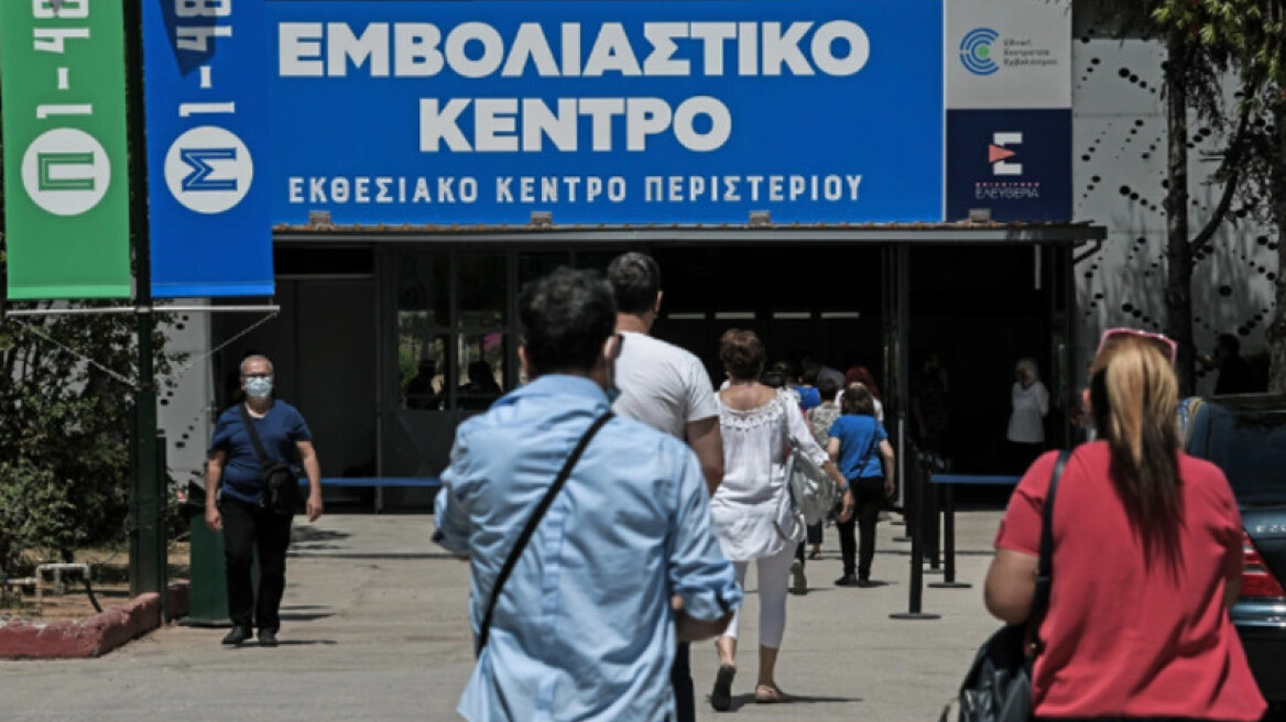 Βασιλακόπουλος: Μέχρι τέλος Αυγούστου μπορεί να έχει εμβολιαστεί το 70% του πληθυσμού