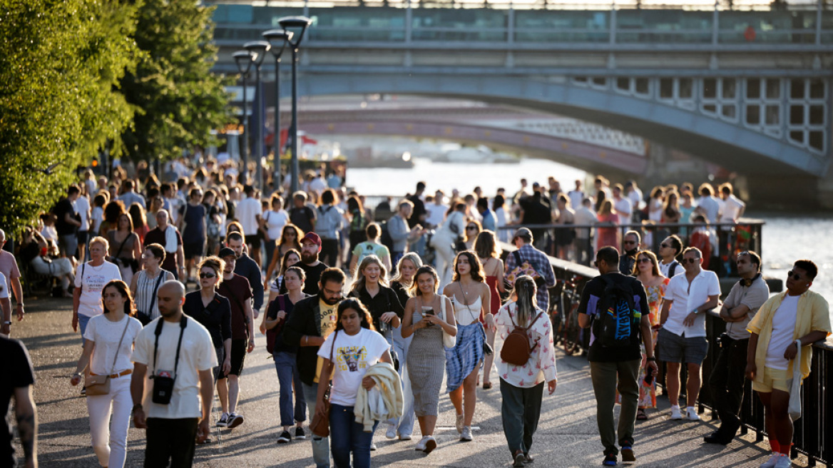  Μετάλλαξη Δέλτα - Βρετανία: «Έως και 200.000 ημερήσια κρούσματα μετά την άρση των μέτρων» προειδοποιεί ειδικός