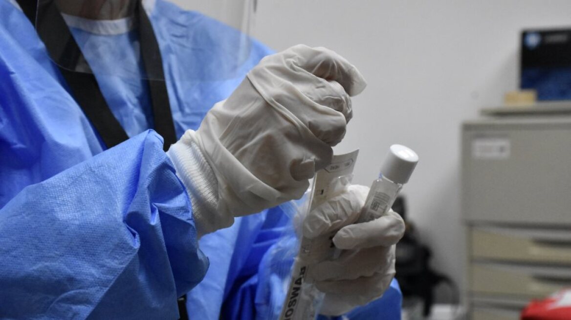 Κορωνοϊός - Σερβία: Τρίτη δόση με εμβόλιο mRNA προτείνουν οι ειδικοί