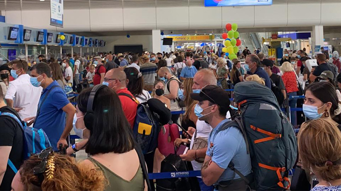 Χαμός στο «Ελ. Βενιζέλος»: Μία ώρα να παραδώσεις βαλίτσα - Καθυστερήσεις στις πτήσεις