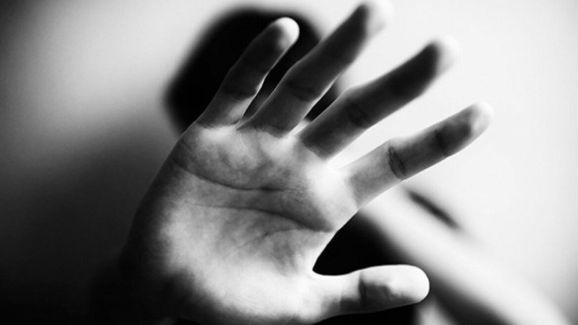 Δράμα στα Χανιά: 19χρονος με νοητική στέρηση καταγγέλλει κακοποίηση από τον πατέρα του