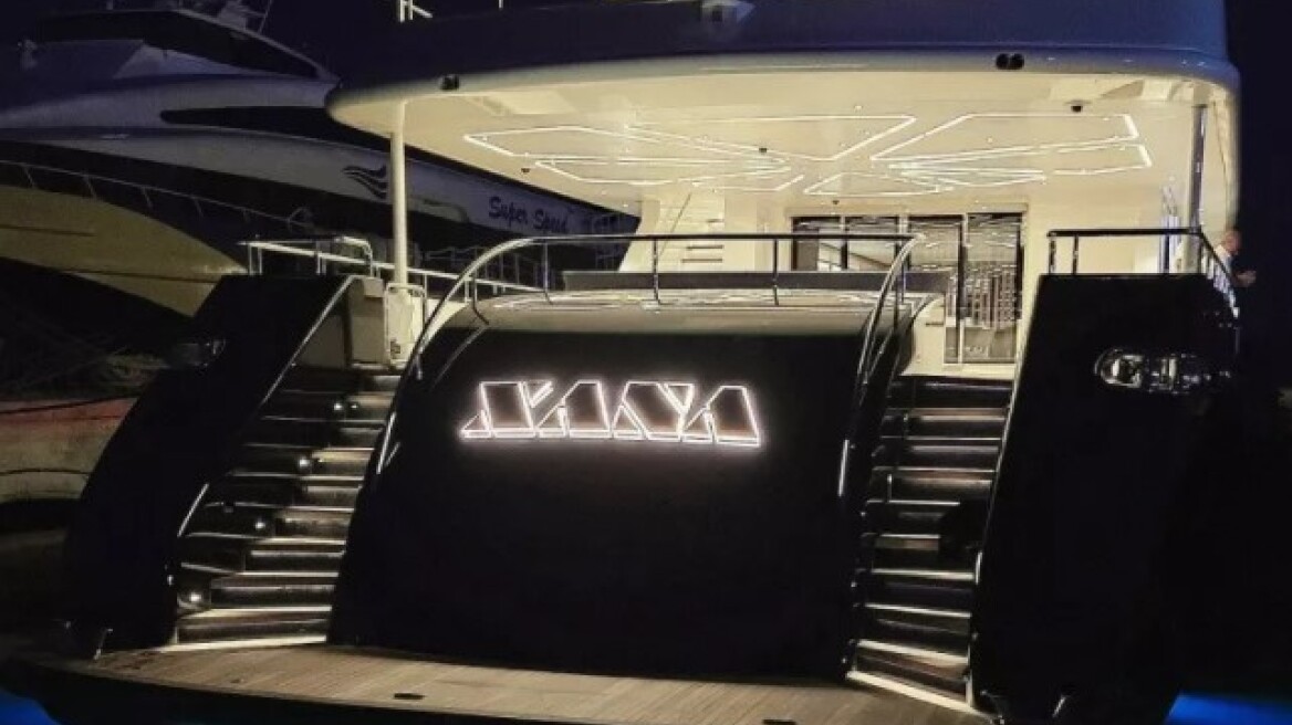 Η εντυπωσιακή ανακαίνιση του mega yacht «XANA» στο Πέραμα (pics)