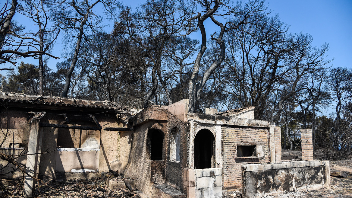 Φωτιά στην Αχαΐα: Εμπρησμός στη Δροσιά, αμέλεια στην Ελεκίστρα - Μία προσαγωγή