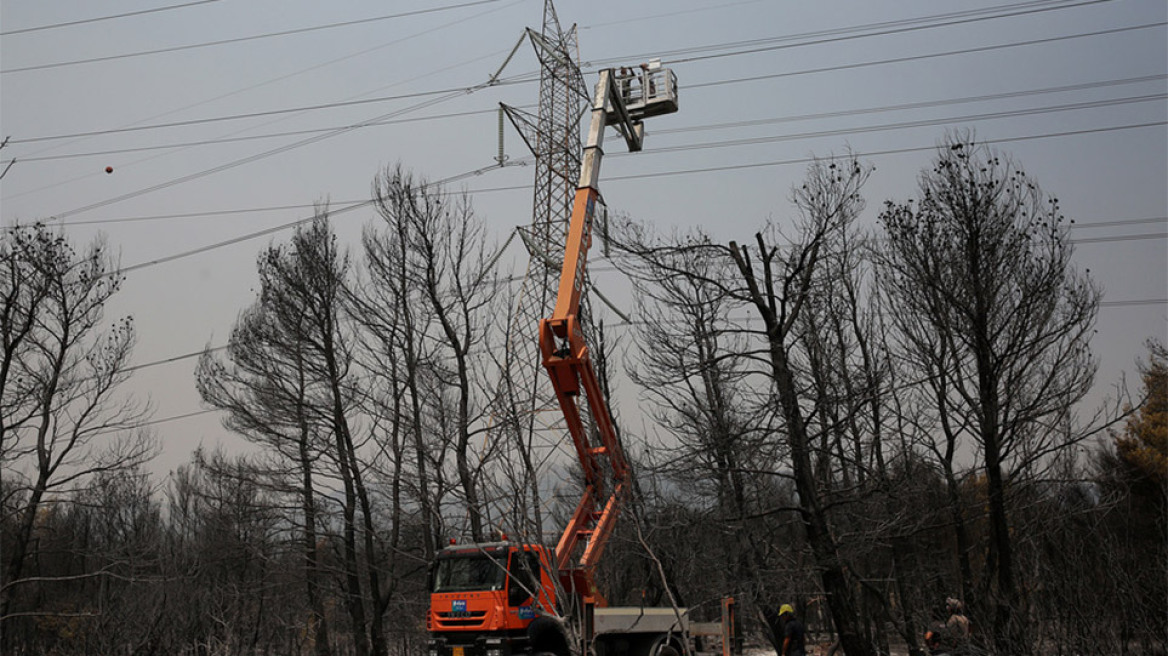 ΔΕΔΔΗΕ: Μάχη με το χρόνο των συνεργείων για την ηλεκτροδότηση σε Βαρυμπόμπη - Εύβοια