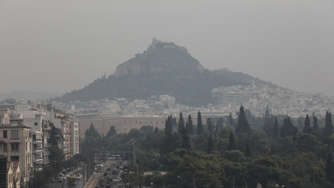 Καιρός σήμερα: Υποχωρεί ο καύσωνας, αλλά ενισχύονται οι άνεμοι - Δείτε χάρτες