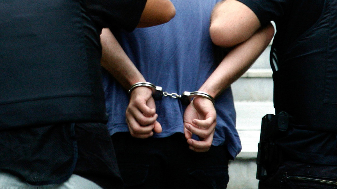 Χανιά: Αλλοδαπός συνελήφθη με ναρκωτικά και όπλα 