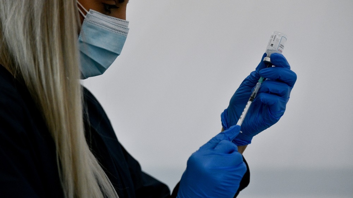 Κορωνοϊός: Ο πλήρης εμβολιασμός μειώνει στο μισό τον τον κίνδυνο για μακρόχρονη νόσηση